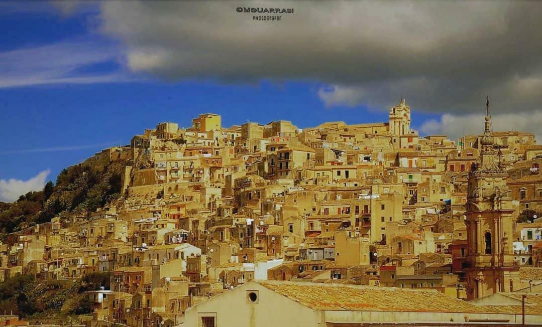 Si-Moutique, Le Case-Grotte Degli Avi 2 Modica Exterior photo