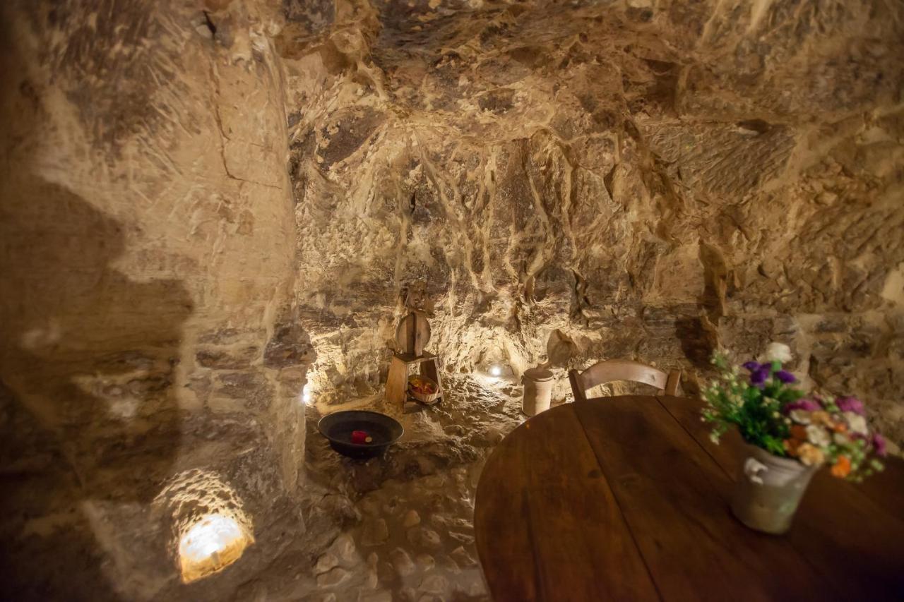 Si-Moutique, Le Case-Grotte Degli Avi 2 Modica Exterior photo
